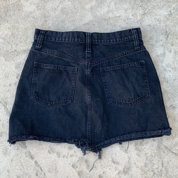 Madewell Denim Frisco Mini Skirt Lunar Wash Sz 27 - Picture 5 of 10